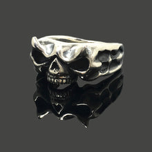 Load image into Gallery viewer, Retro Handmade Silver Vintage Flat Skull Ring