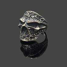 Load image into Gallery viewer, Vintage 925 Sterling Silver Gothic Skeleton Ring Rock