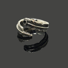 Load image into Gallery viewer, Takahashi Goro 925 Sterling Silver Onyx Feather Ring