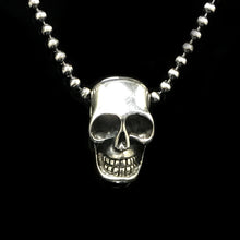 Load image into Gallery viewer, Retro Gothic Sterling Sliver Skull Pendant