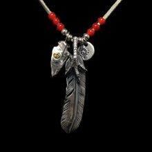 Load image into Gallery viewer, Retro Takahashi Goro Eagle Claw Feather Necklace Set