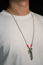 Load image into Gallery viewer, Retro Takahashi Goro Eagle Claw Feather Necklace Set