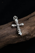 Load image into Gallery viewer, Antique Fire Pattern Cross 925 Silver Pendant
