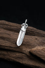 Load image into Gallery viewer, Small Feather Leaf Retro 925 Silver Pendant Takahashi Goro
