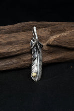 Load image into Gallery viewer, Right Eagle Claw Feather Retro 925 Silver Pendant Japan Takahashi Goro