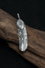 Load image into Gallery viewer, Right Feather Retro 925 Silver Leaf Goro Takahashi Pendant
