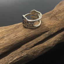 Load image into Gallery viewer, Sterling Silver 3 Arrows Ring Jewelry