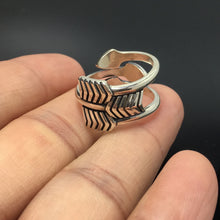 Load image into Gallery viewer, Sterling Silver 3 Arrows Ring Jewelry