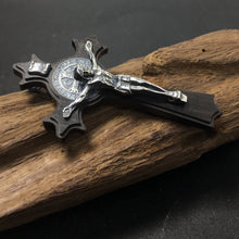Load image into Gallery viewer, Vintage 925 Sterling Silver Jesus Christ Crucifix Cross Pendant