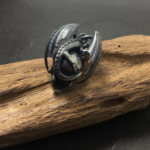 Load image into Gallery viewer, Dragon Skull Silver Pendant Oxidized Unisex Dragon Skull Pendant Jewelry