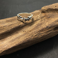 Load image into Gallery viewer, Vintage 925 Sterling Silver Ring Jewelry