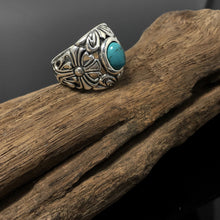 Load image into Gallery viewer, Southwestern Vintage Style Silver Turquoise Ring