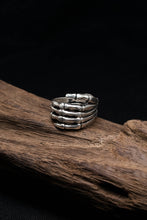 Load image into Gallery viewer, Retro 925 Sterling Silver Paw Hand Bone Ring