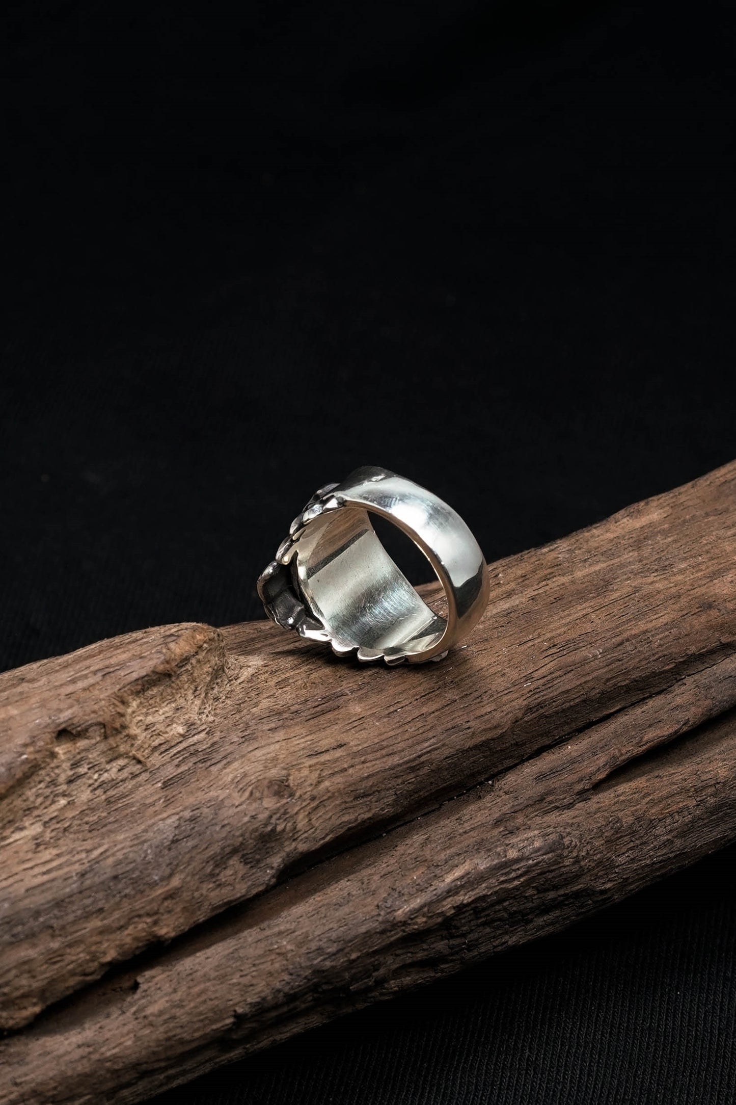 925 Sterling Silver Big Teeth Skull Ring
