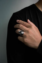 Load image into Gallery viewer, Vintage 925 Sterling Silver Gothic Skeleton Ring