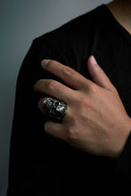 Load image into Gallery viewer, Punk Skull Vintage Ring