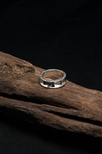 Load image into Gallery viewer, Small Cross 925 Sterling Silver Retro Ring