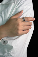 Load image into Gallery viewer, Retro 925 Sterling Silver Open Feather Ring