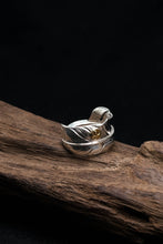Load image into Gallery viewer, Takahashi Goro 925 Silver Small Feather Ring