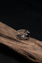 Load image into Gallery viewer, Retro Silver Crown Red Zircon Square Vampire Rings