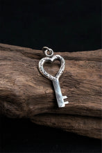Load image into Gallery viewer, Antique 925 Silver Heart Key Pendant