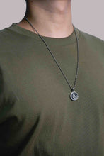 Load image into Gallery viewer, Retro Skull 925 Sterling Silver Coin Pendant
