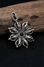 Load image into Gallery viewer, Retro Silver Stone Flower Pendant