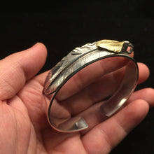 Load image into Gallery viewer, 925 Sterling Silver Goro's Feather Bracelet