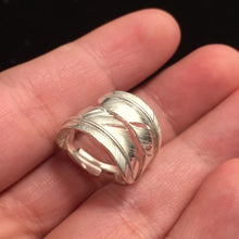 Load image into Gallery viewer, Double Feather Ring