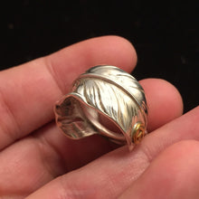 Load image into Gallery viewer, Takahashi Goro Small Feather 925 Silver Ring