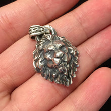 Load image into Gallery viewer, Antique Silver Lion Head Pendant