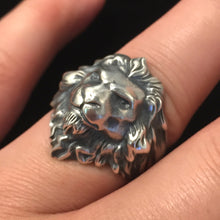 Load image into Gallery viewer, Retro 925 Sterling Silver Ring Men's Personality Carved Lion Jewelry