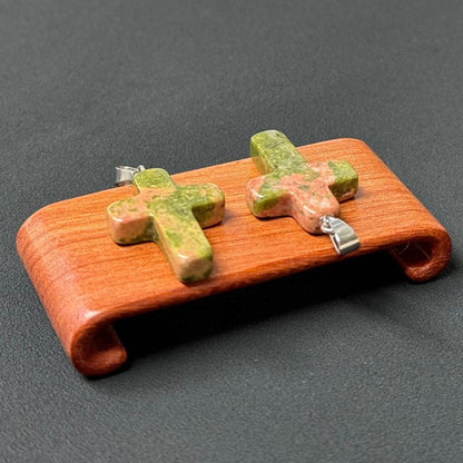 Healing Crystal Flat Cross Shape Pendant Necklace 1PC