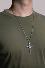 Load image into Gallery viewer, Takahashi Goro Round Turquoise Cross 925 Silver Pendant
