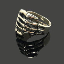 Load image into Gallery viewer, Retro 925 Sterling Silver Paw Hand Bone Ring

