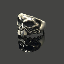 Load image into Gallery viewer, 925 Sterling Silver Big Teeth Skull Ring
