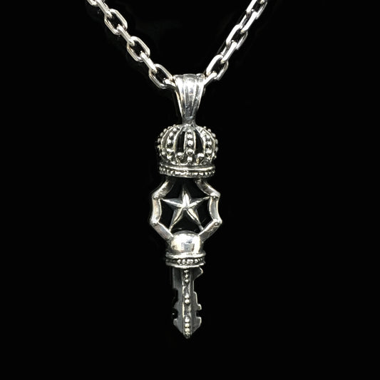 Retro Silver Crown Key Pendant