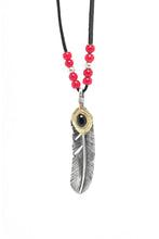 Load image into Gallery viewer, Japan Takahashi Goro Right Feather Necklace Set 
