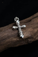 Load image into Gallery viewer, Antique Fire Pattern Cross 925 Silver Pendant
