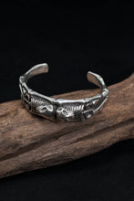 Load image into Gallery viewer, Retro Silver Double Skull Open Bracelet
