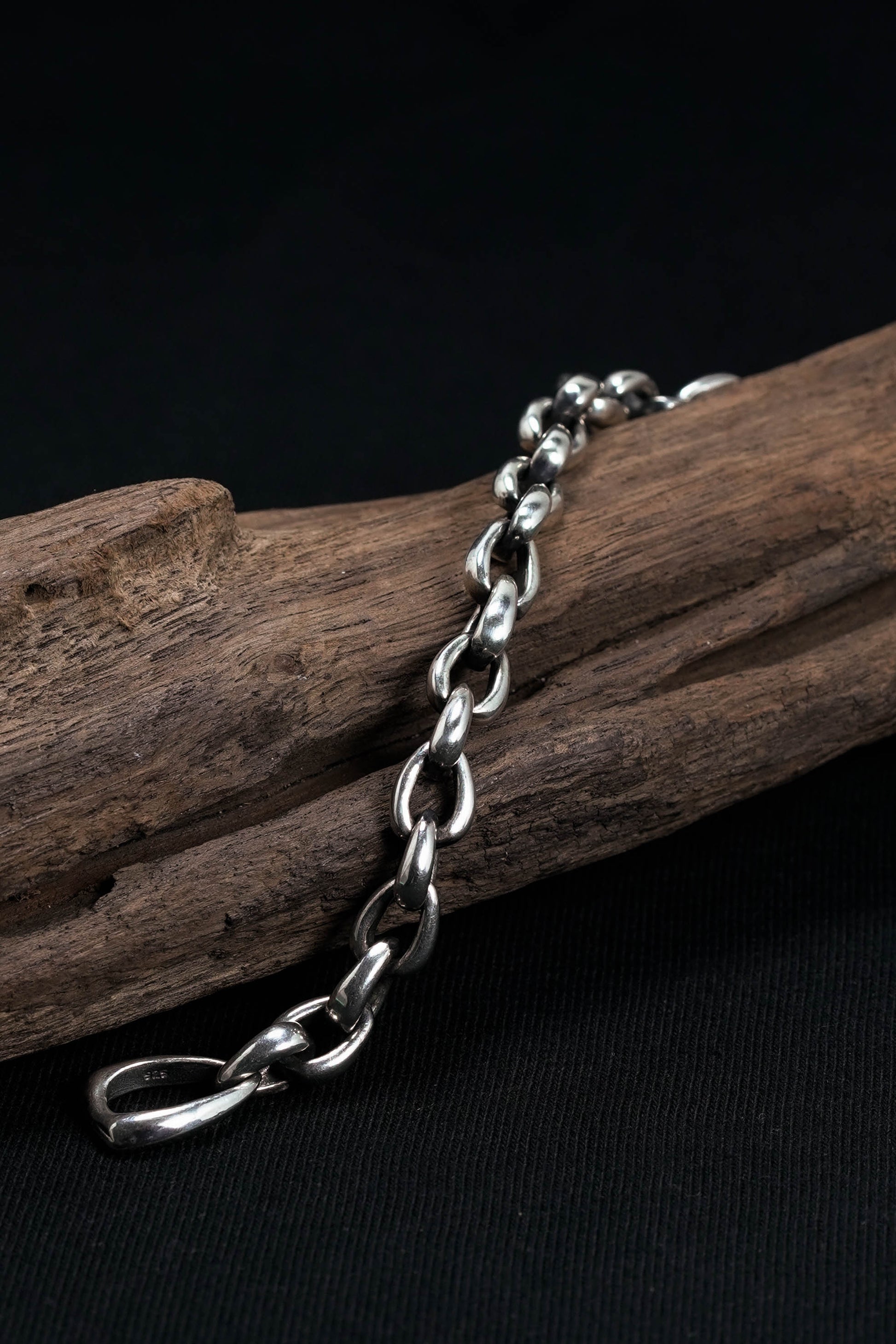 Retro Silver Clasp Buckle Chain Bracelet