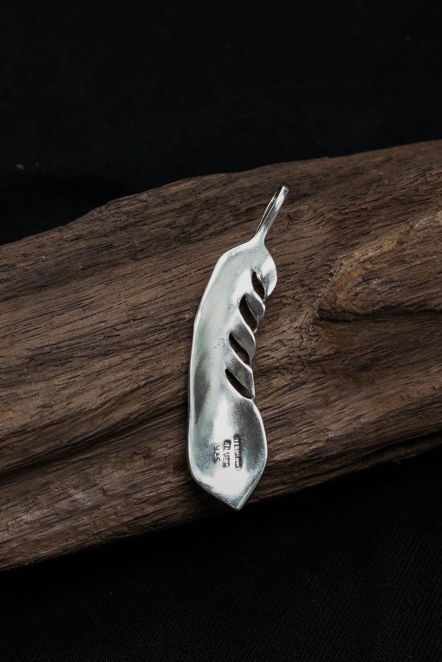 Feather Leaf Retro 925 Silver Goro Takahashi Pendant with Red Turquoise