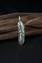 Load image into Gallery viewer, Right Feather Simple Leaf Retro 925 Silver Goro Takahashi Pendant
