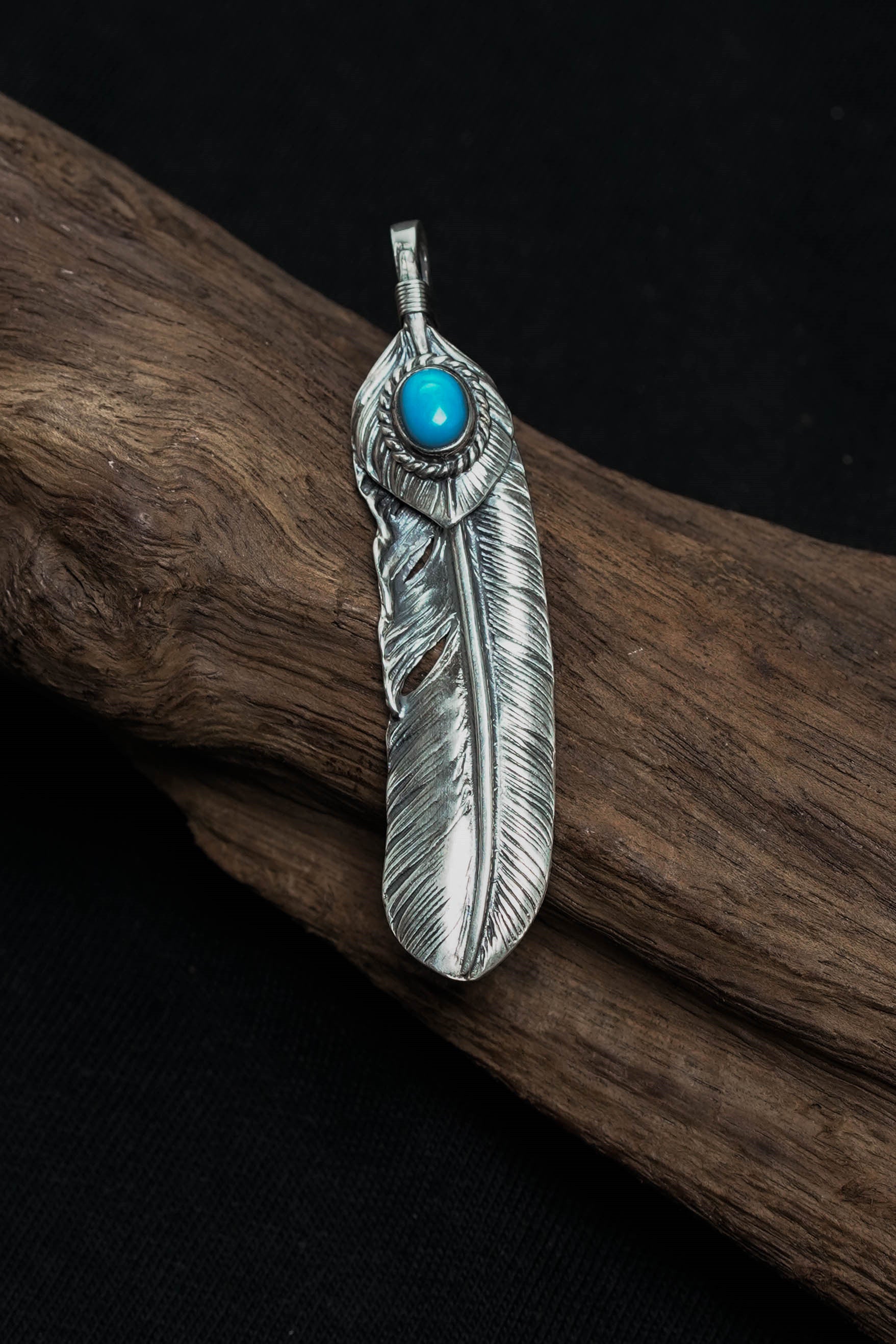 Right Feather Leaf Retro 925 Silver Goro Takahashi Pendant with Natural Turquoise