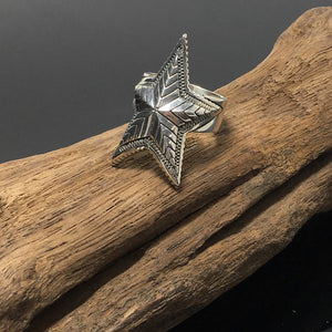 Vintage Sterling Silver Cody Sanderson Engraved Star Ring