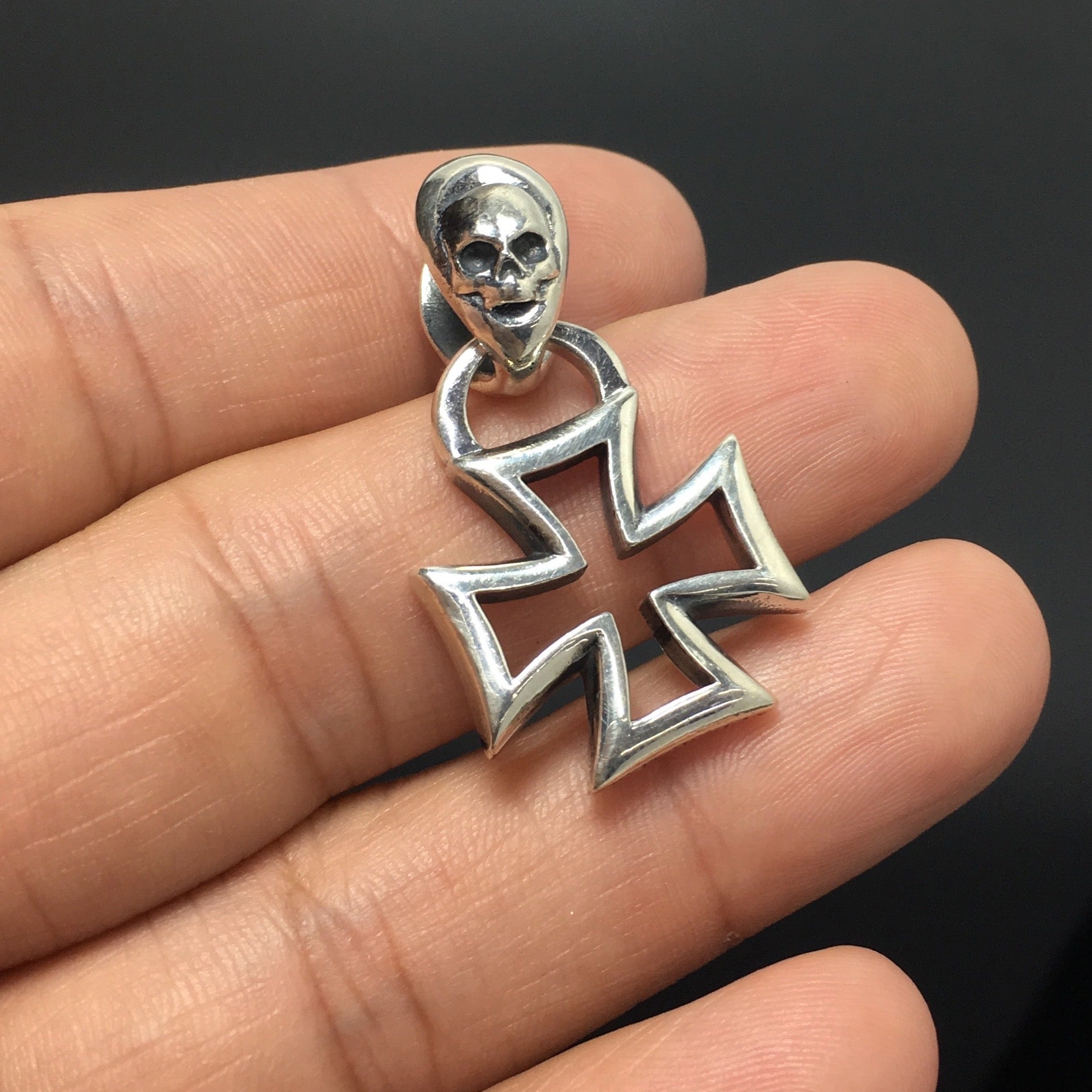 Vintage Gothic Hollow Cross Pendant for Men Women Jewelry