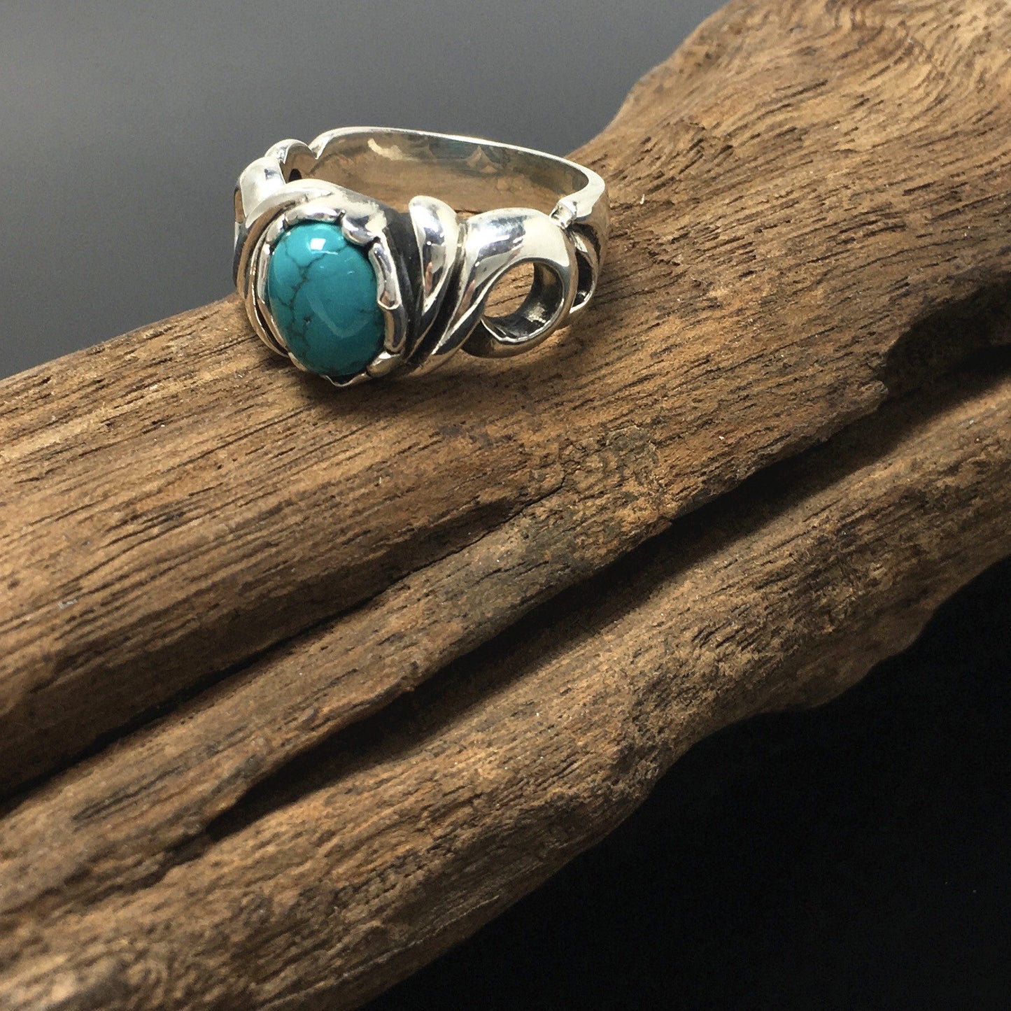 Wave Oval Turquoise Meditation Anxiety Ring