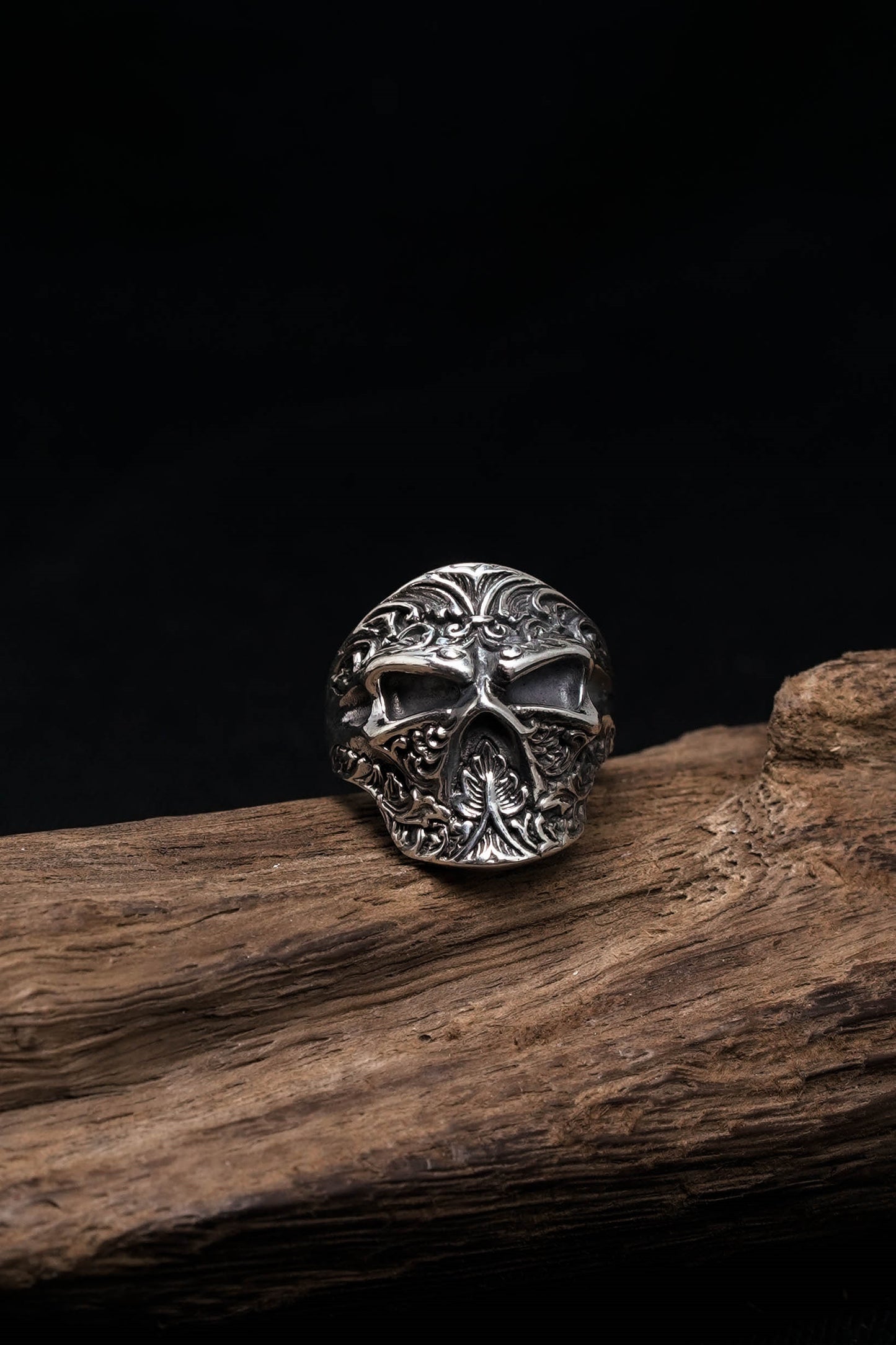 Vintage 925 Sterling Silver Gothic Skeleton Ring Rock