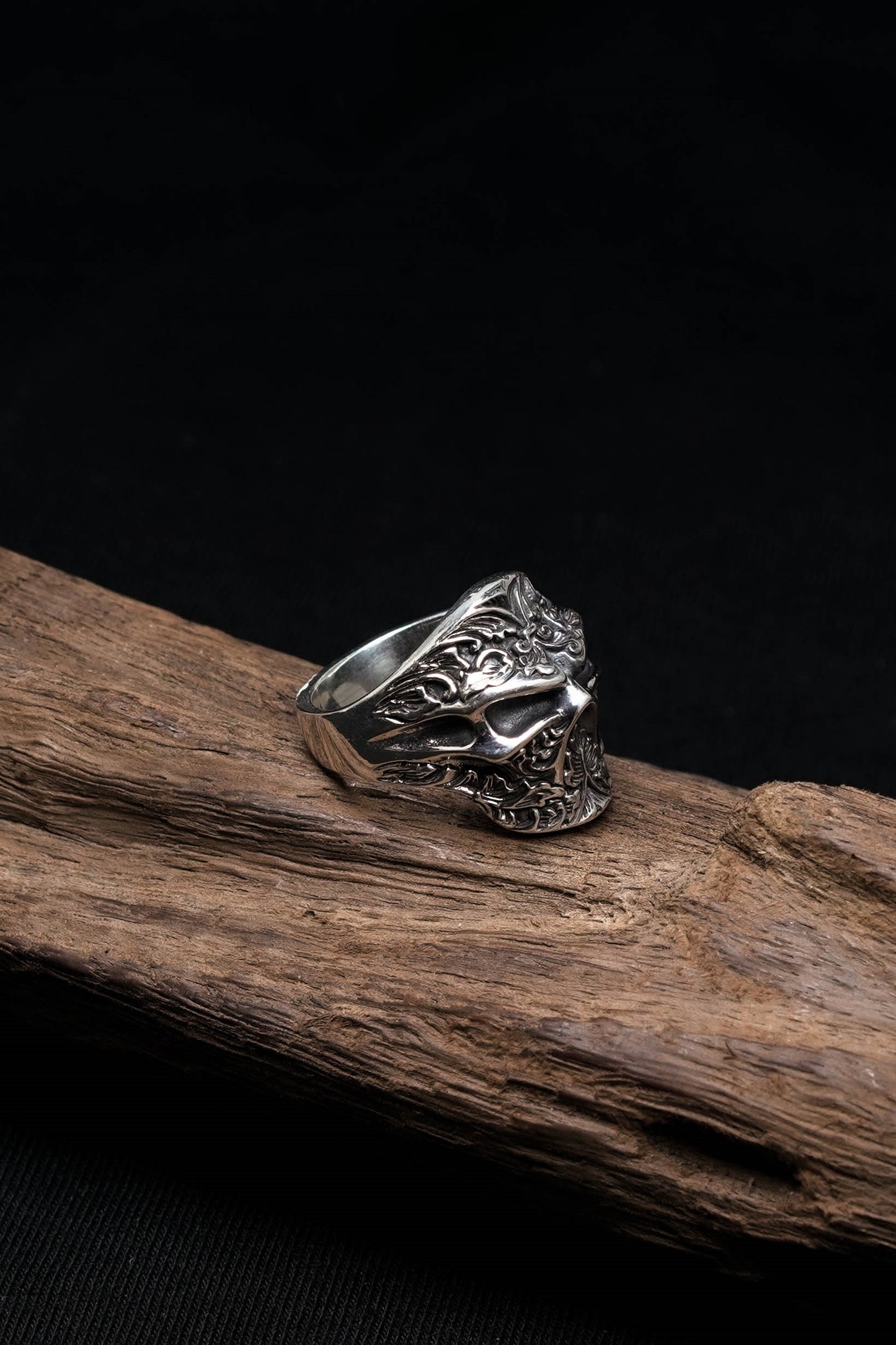 Vintage 925 Sterling Silver Gothic Skeleton Ring Rock