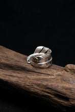 Load image into Gallery viewer, Takahashi Goro Small Feather 925 Silver Ring
